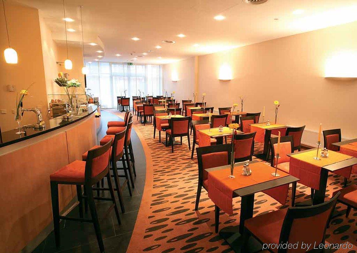 Hotel Rhein-Ruhr Μπότροπ Εστιατόριο φωτογραφία